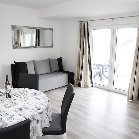 Apartments Gabrijel Vodice Exterior photo