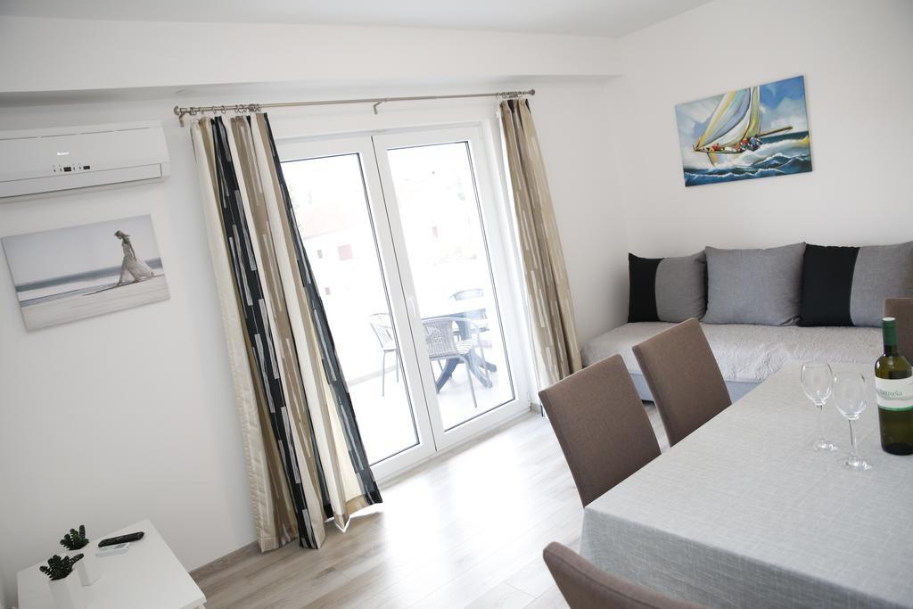 Apartments Gabrijel Vodice Exterior photo